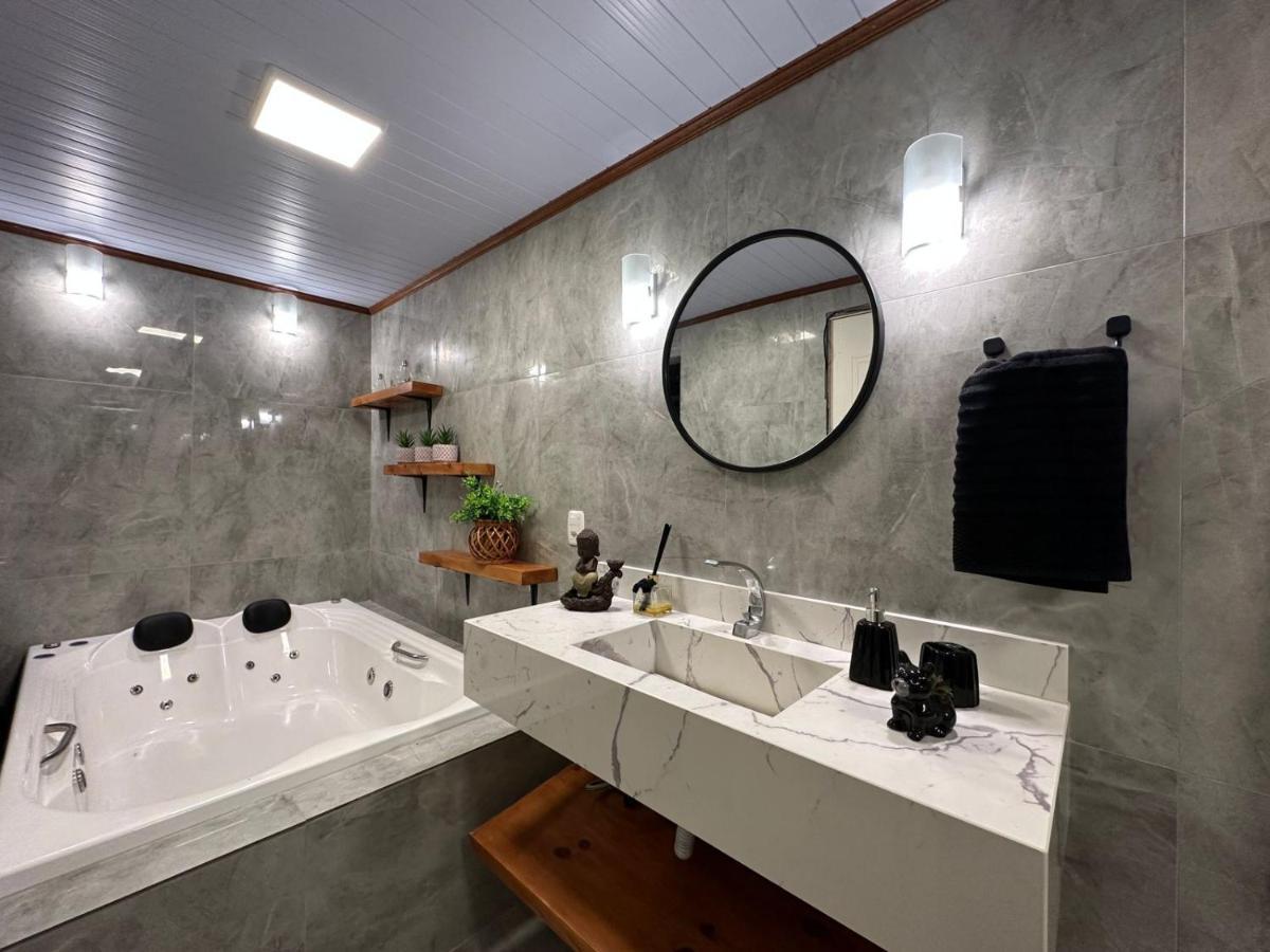 Apartamento Com Hidromassagem Em Gramado Appartement Buitenkant foto